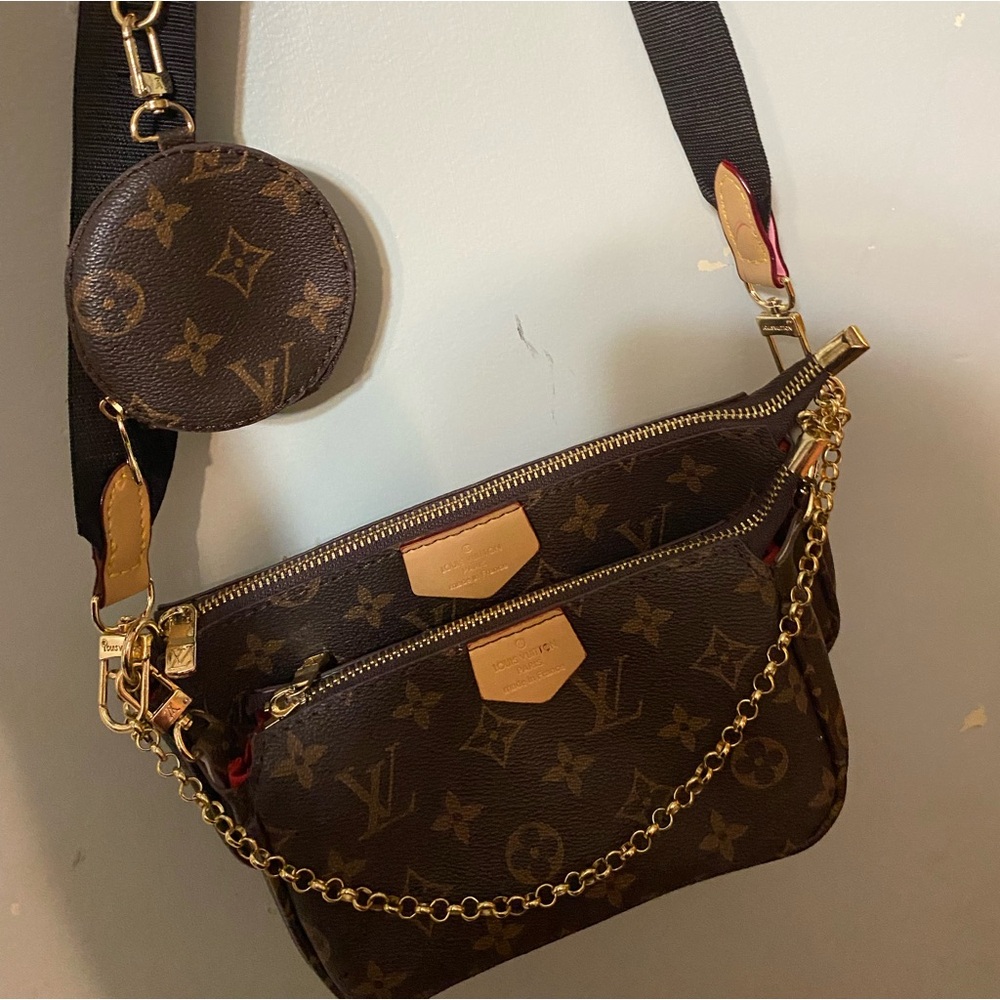 Crossbody bag